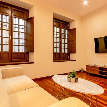 סביליה Pedro Nino Eleven Suites מראה חיצוני תמונה
