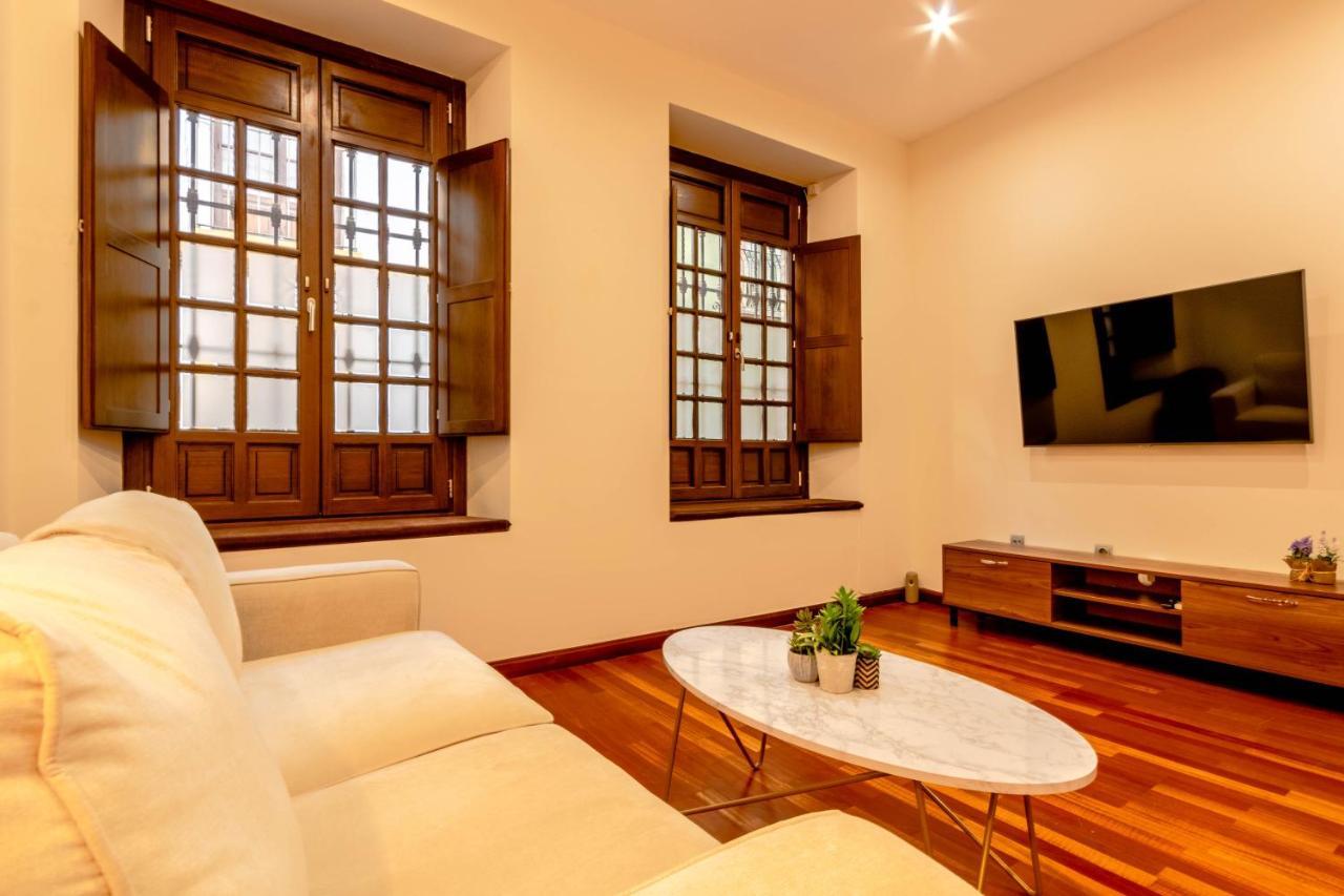סביליה Pedro Nino Eleven Suites מראה חיצוני תמונה