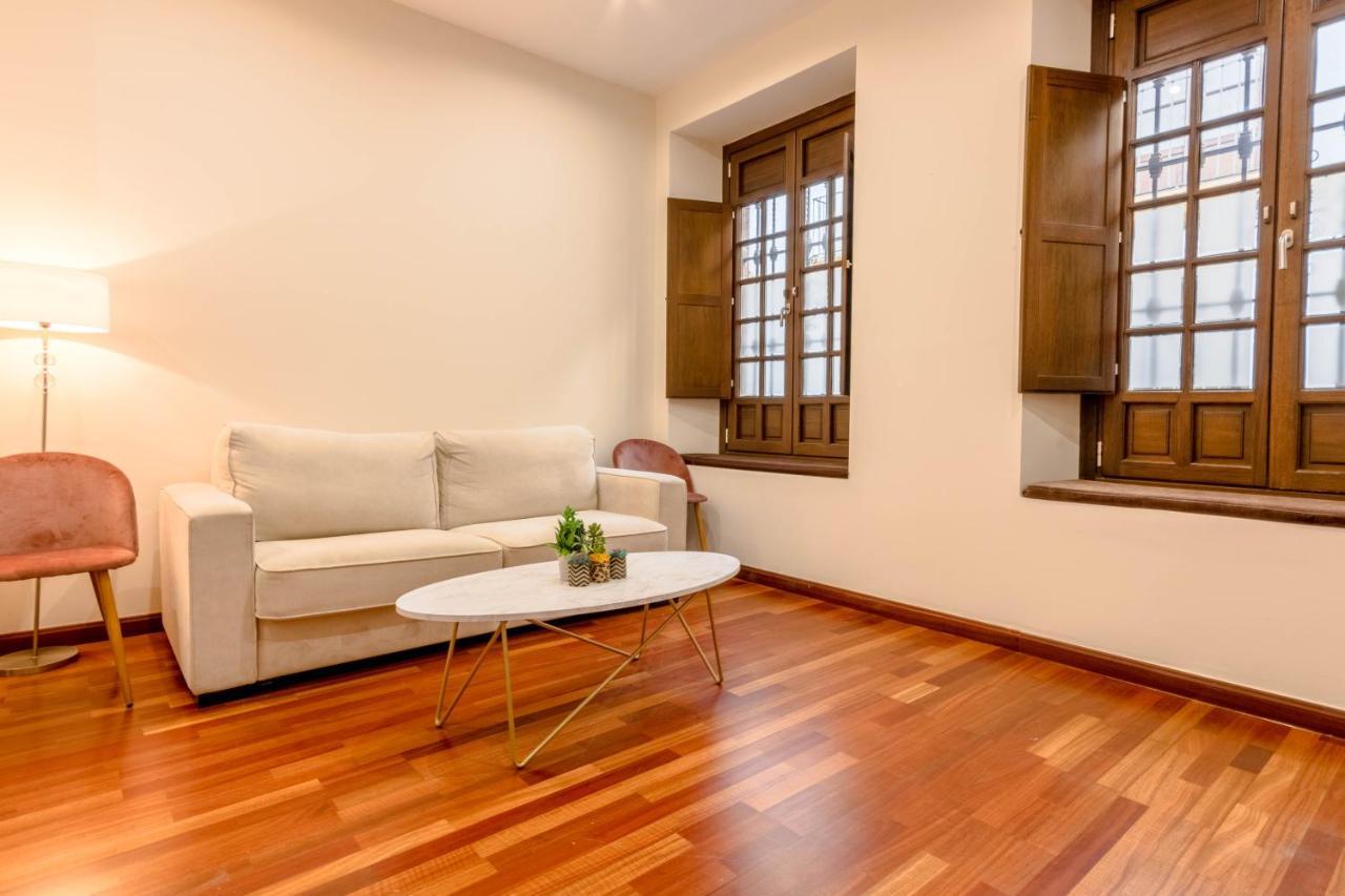 סביליה Pedro Nino Eleven Suites מראה חיצוני תמונה